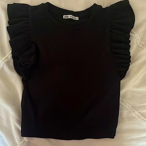 Zara ruffle ribbed T-shirt size: M